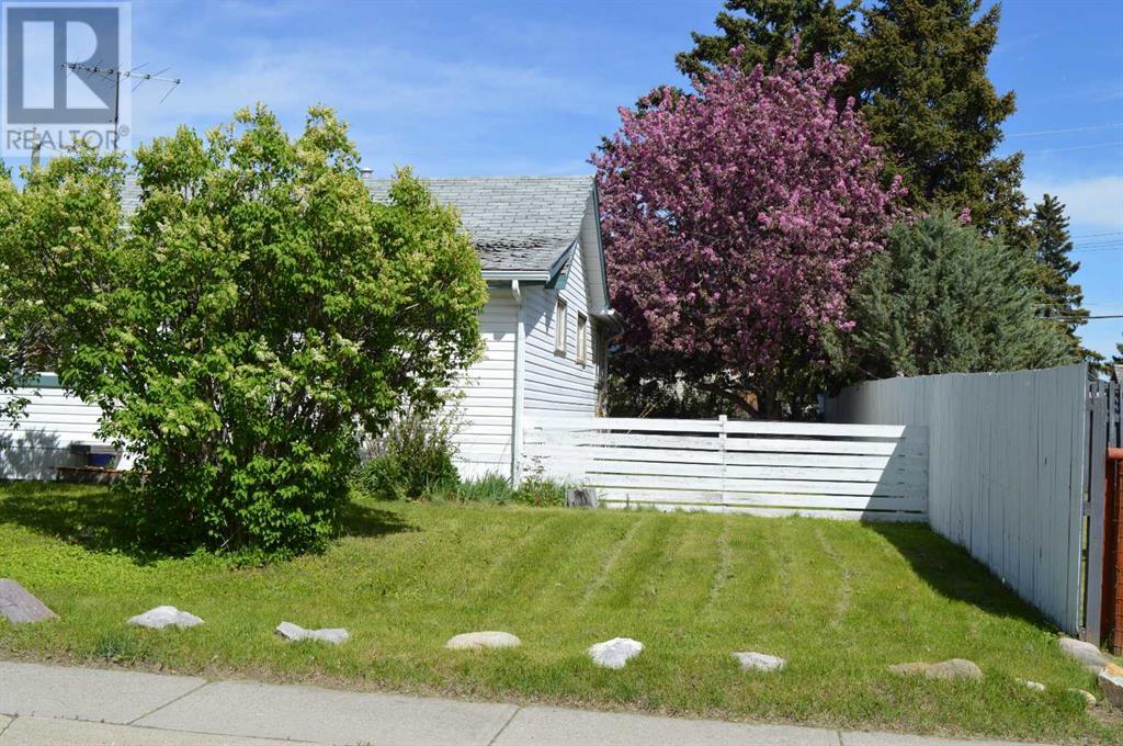 313 & 315 Twin Cities Drive, Longview, Alberta  T0L 1H0 - Photo 7 - A2212165