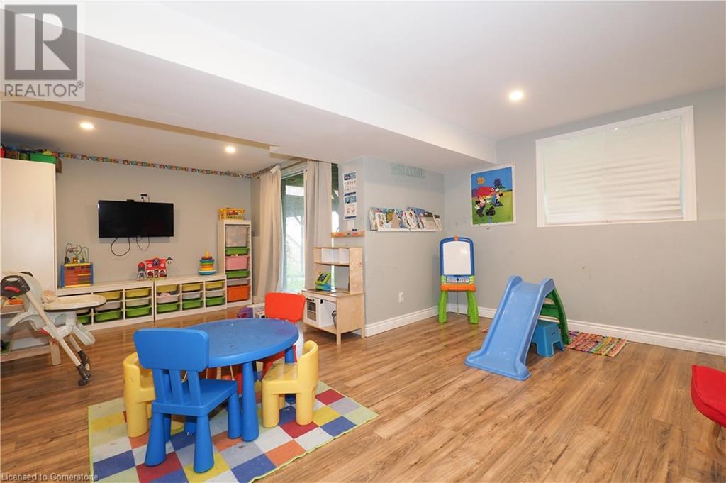420 Avens Street, Waterloo, Ontario  N2V 0B5 - Photo 15 - 40729403