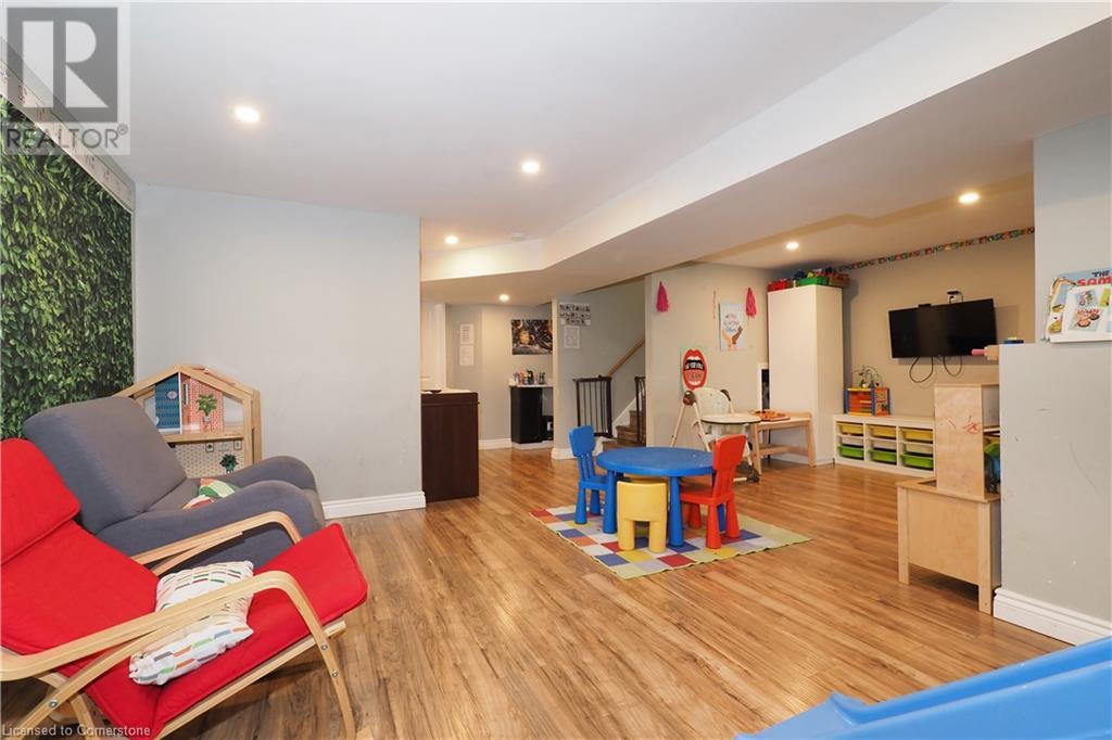 420 Avens Street, Waterloo, Ontario  N2V 0B5 - Photo 17 - 40729403