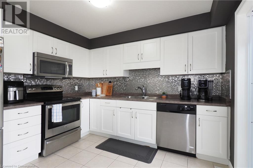 420 Avens Street, Waterloo, Ontario  N2V 0B5 - Photo 5 - 40729403