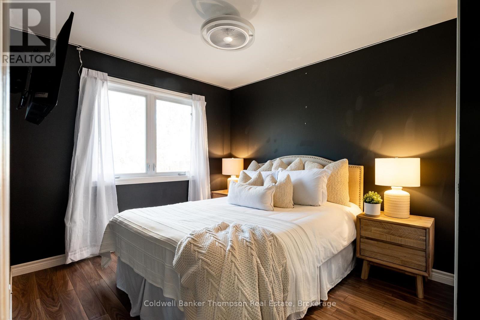 25 East Elliott Street, Huntsville, Ontario  P1H 1W7 - Photo 15 - X12183905