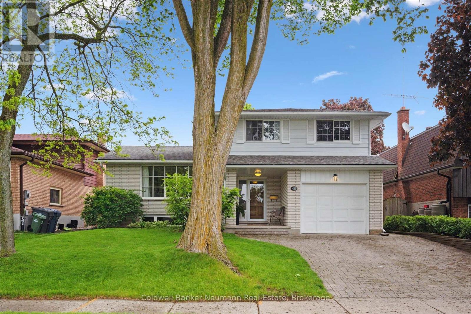 40 Keats Crescent, Guelph, Ontario  N1G 3B2 - Photo 2 - X12183910