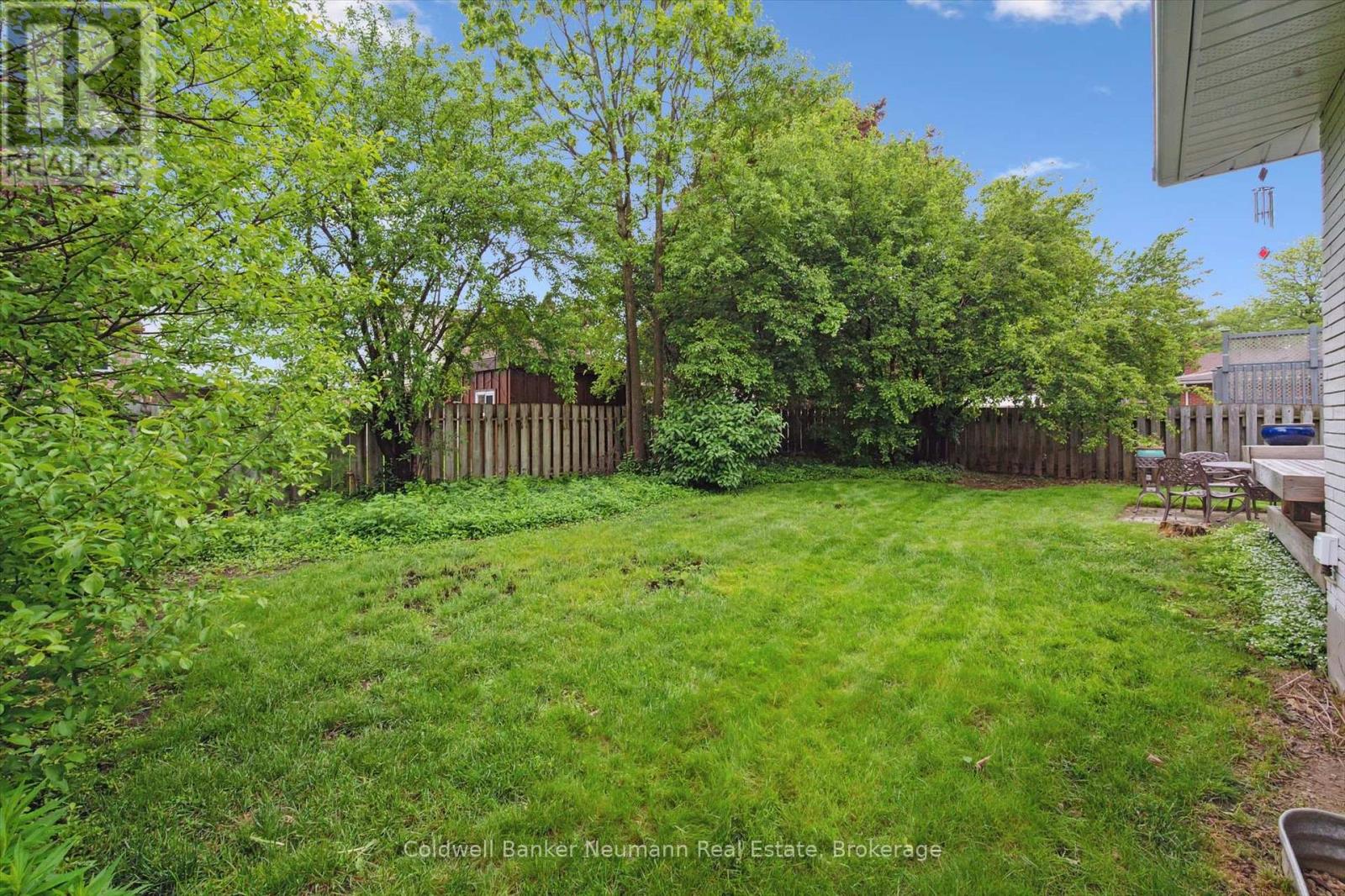 40 Keats Crescent, Guelph, Ontario  N1G 3B2 - Photo 36 - X12183910