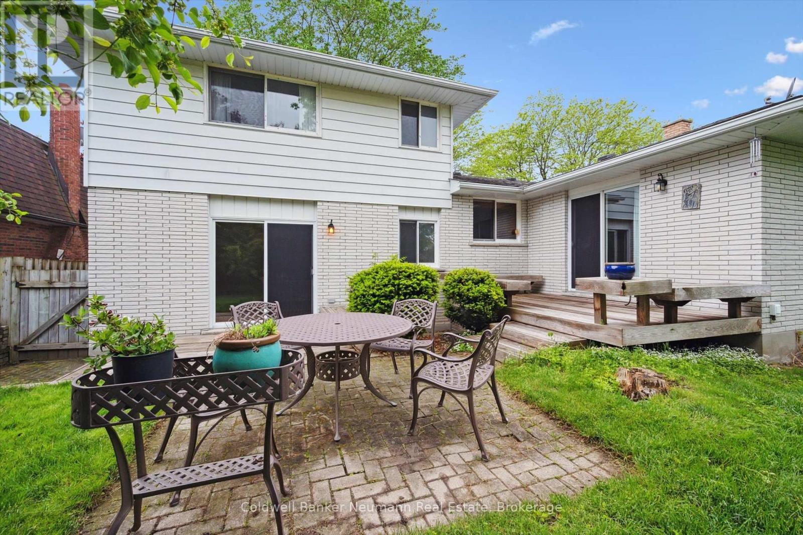 40 Keats Crescent, Guelph, Ontario  N1G 3B2 - Photo 37 - X12183910