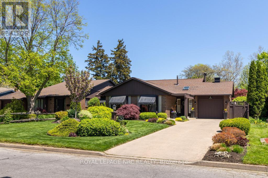 24 Richelieu Drive, St. Catharines, Ontario  L2M 2B8 - Photo 1 - X12155472