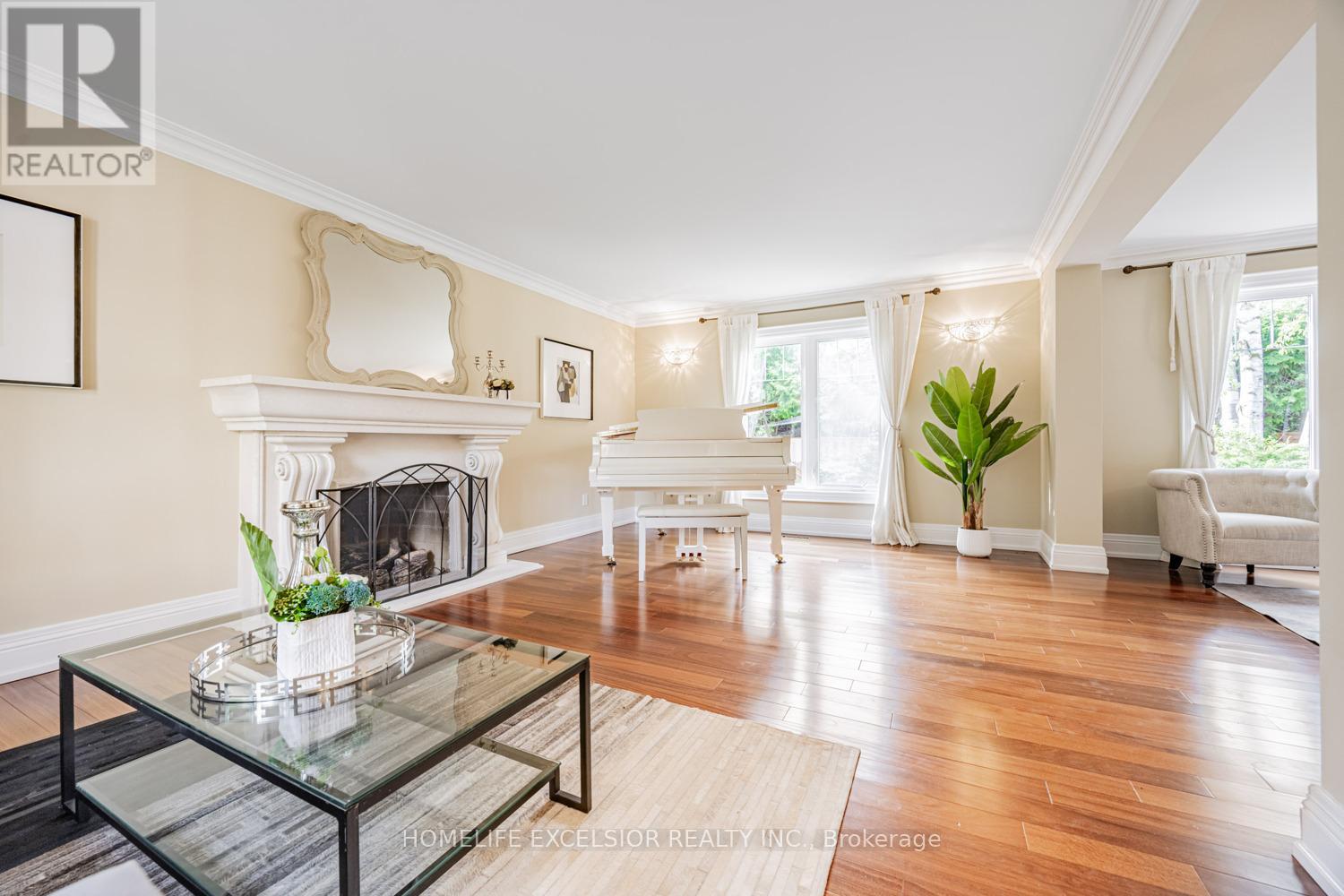 32 Mossgrove Trail, Toronto, Ontario  M2L 2W3 - Photo 10 - C12183891