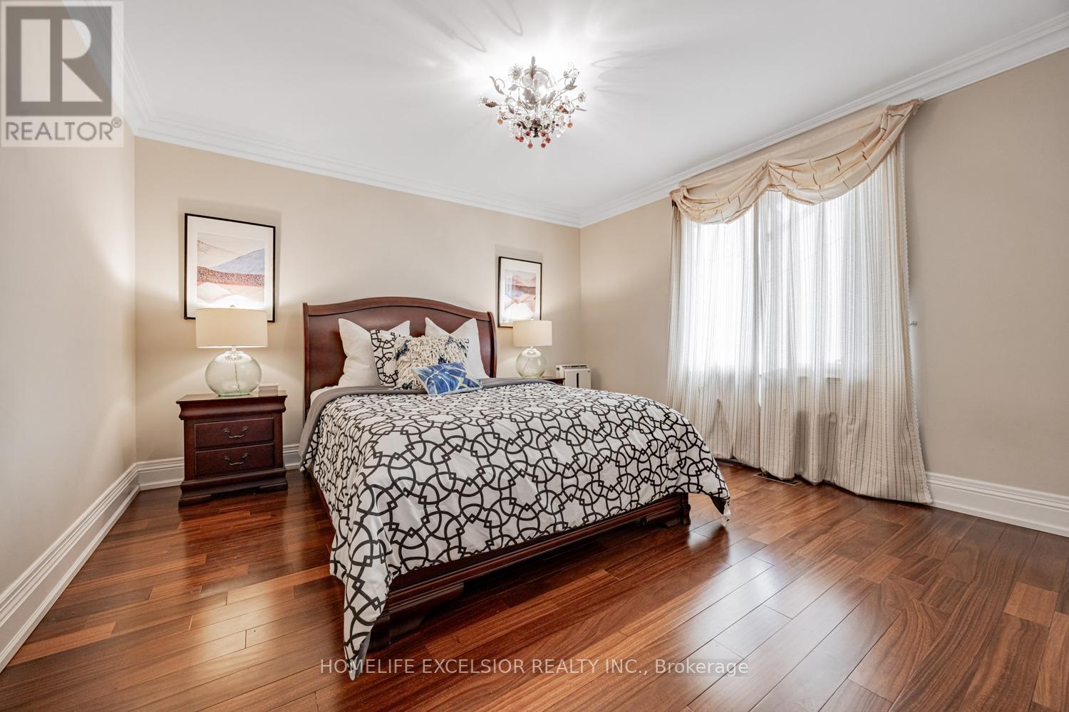 32 Mossgrove Trail, Toronto, Ontario  M2L 2W3 - Photo 23 - C12183891