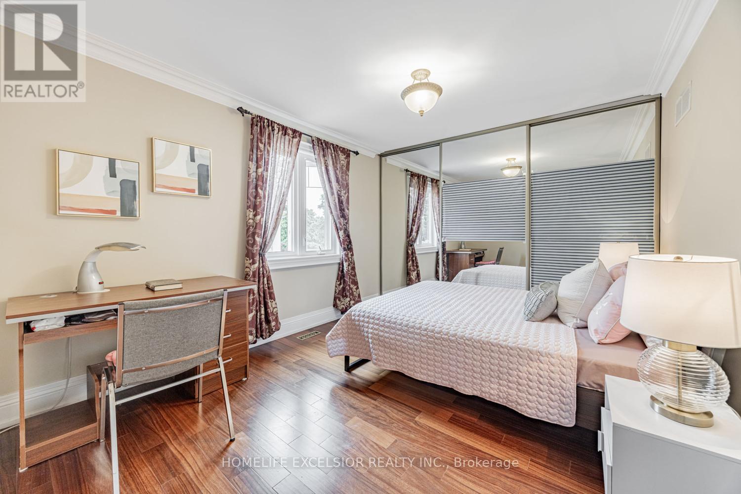 32 Mossgrove Trail, Toronto, Ontario  M2L 2W3 - Photo 24 - C12183891