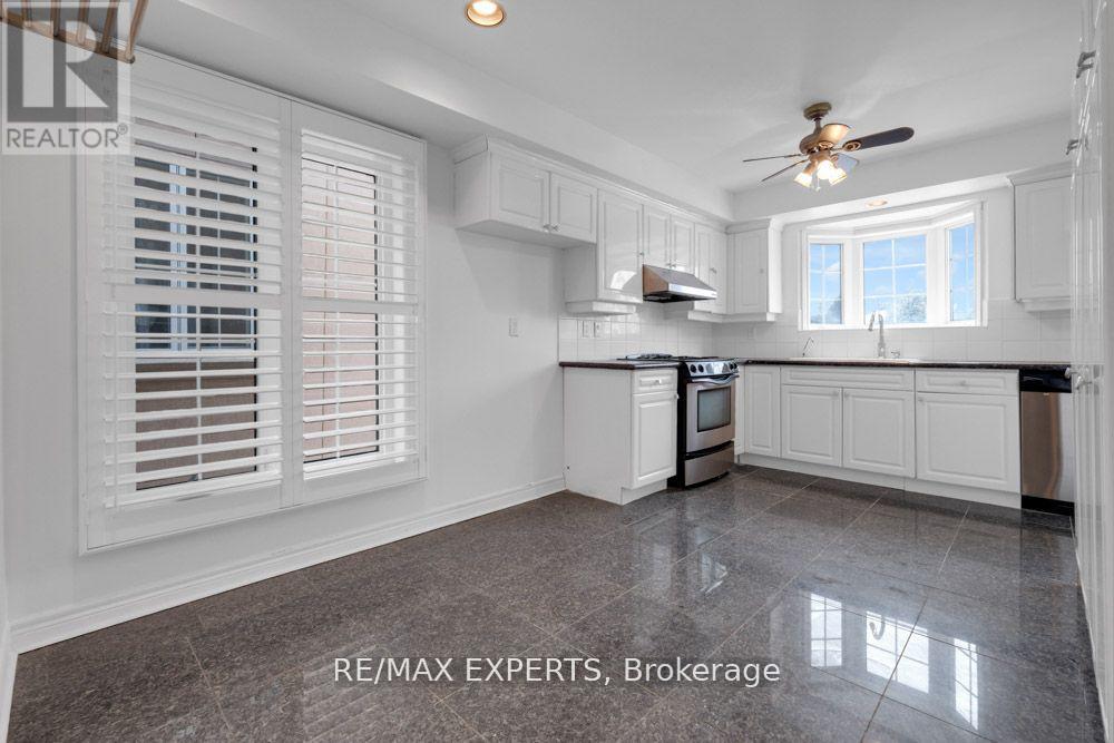 M - 3348 Bayview Avenue, Toronto, Ontario  M2M 3R9 - Photo 12 - C12183922