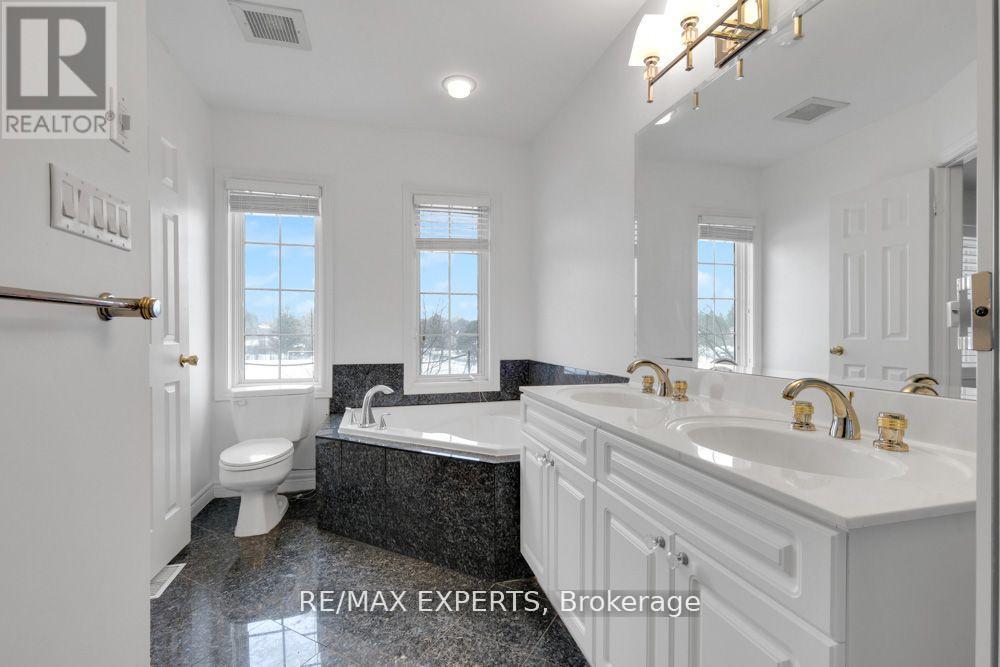 M - 3348 Bayview Avenue, Toronto, Ontario  M2M 3R9 - Photo 21 - C12183922