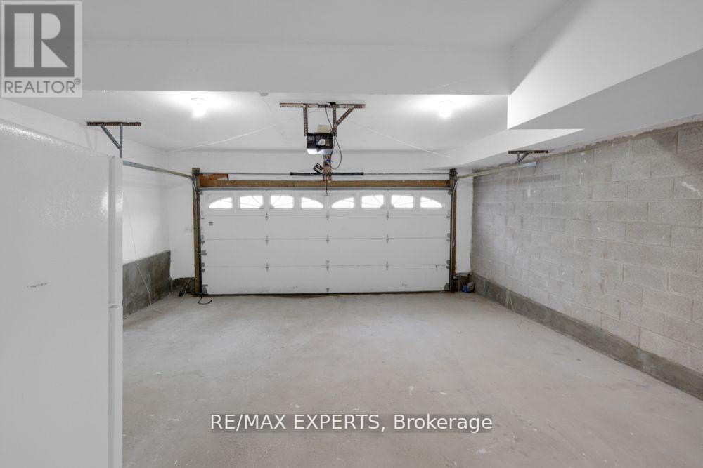 M - 3348 Bayview Avenue, Toronto, Ontario  M2M 3R9 - Photo 31 - C12183922