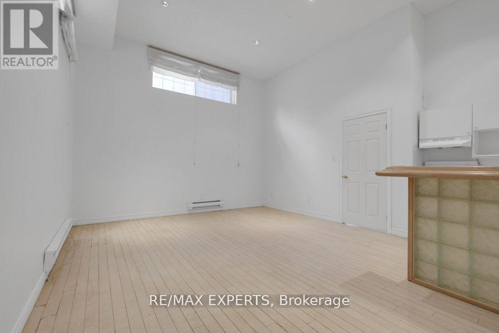 M - 3348 Bayview Avenue, Toronto, Ontario  M2M 3R9 - Photo 34 - C12183922
