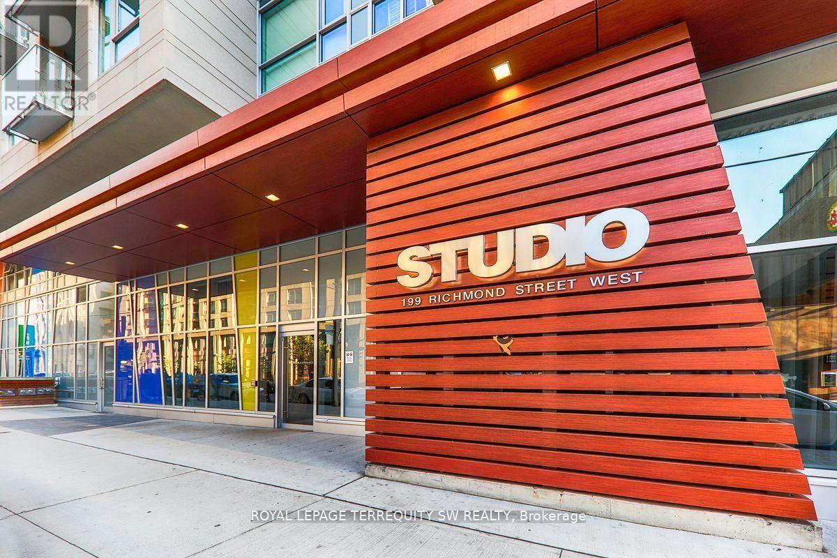 2202 - 199 Richmond Street, Toronto, Ontario  M5V 0H4 - Photo 4 - C12183986