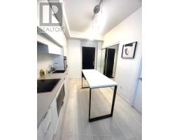 1102 - 8 EGLINTON AVENUE E, Toronto, Ontario