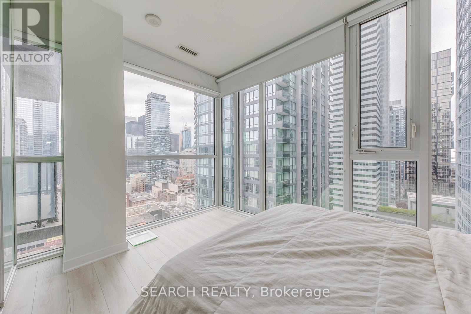 2010 - 290 Adelaide Street W, Toronto, Ontario  M5V 1P7 - Photo 18 - C12184054