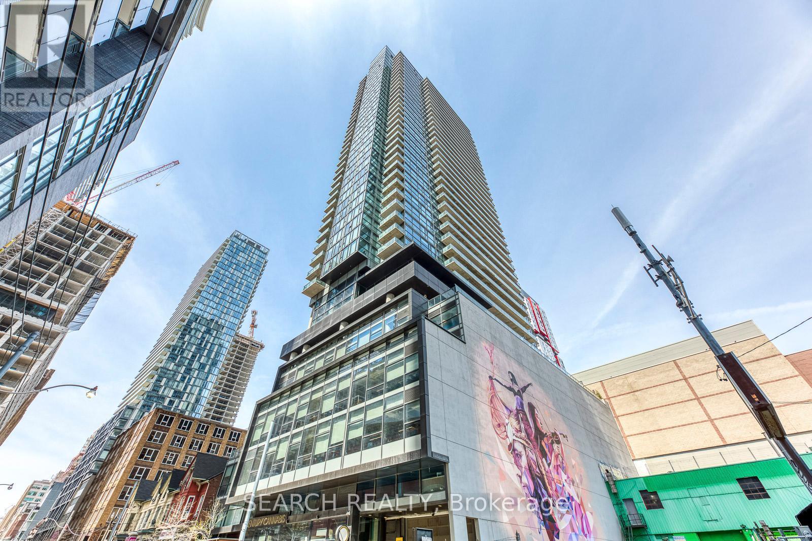 2010 - 290 Adelaide Street W, Toronto, Ontario  M5V 1P7 - Photo 2 - C12184054