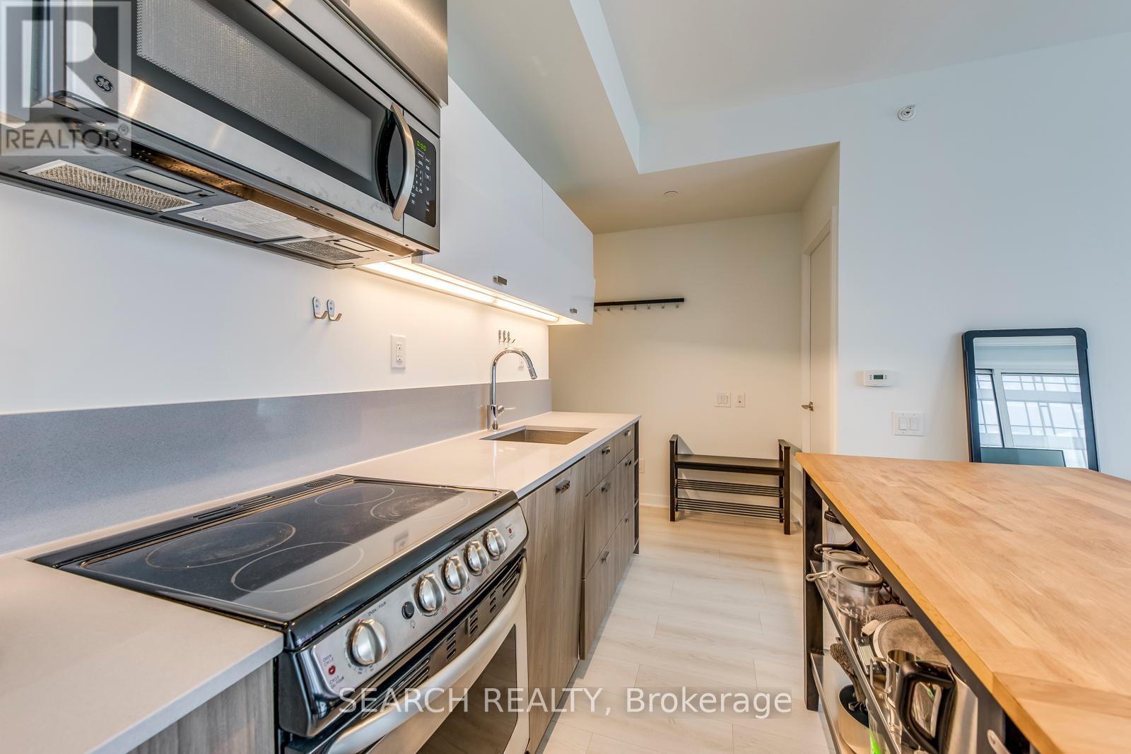 2010 - 290 Adelaide Street W, Toronto, Ontario  M5V 1P7 - Photo 9 - C12184054