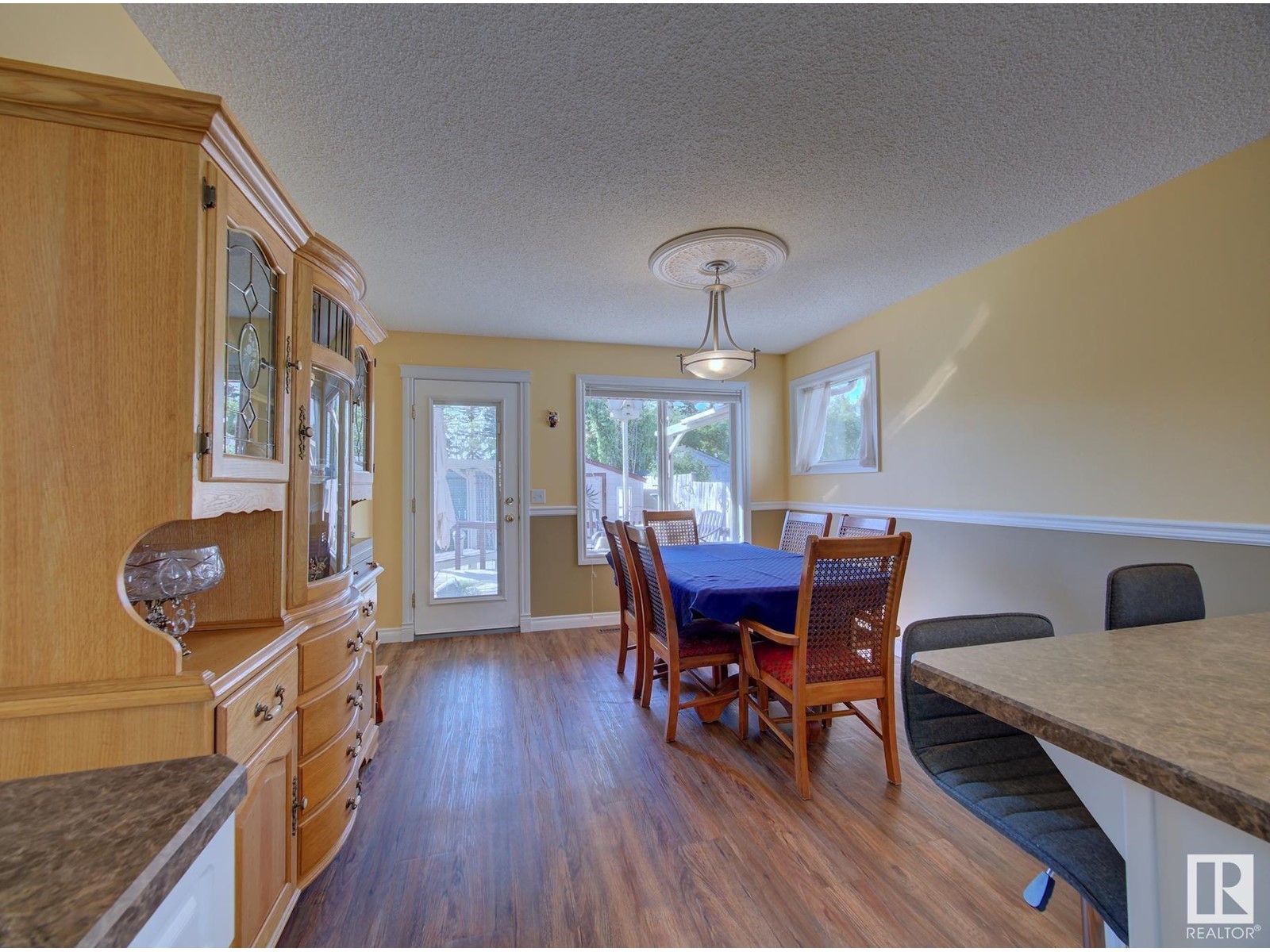 Property at 36 Bridgeview CR image 1