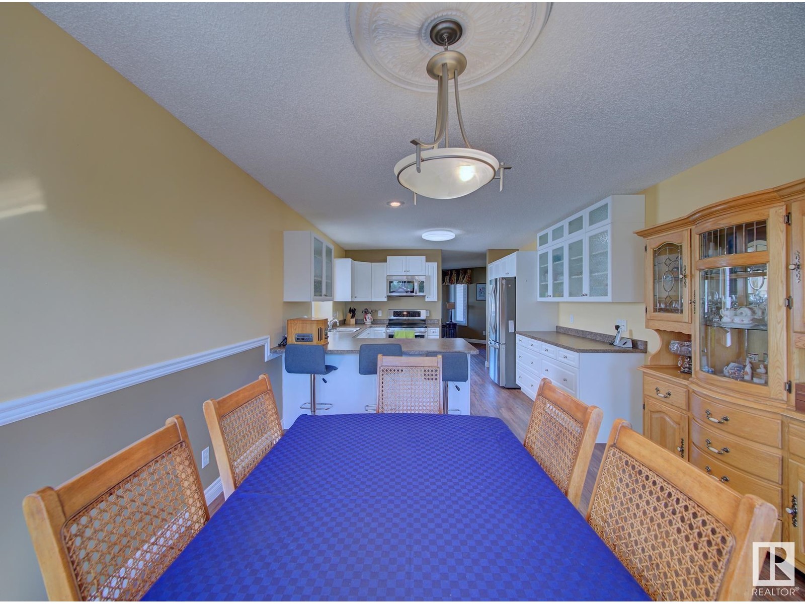 Property at 36 Bridgeview CR image 5
