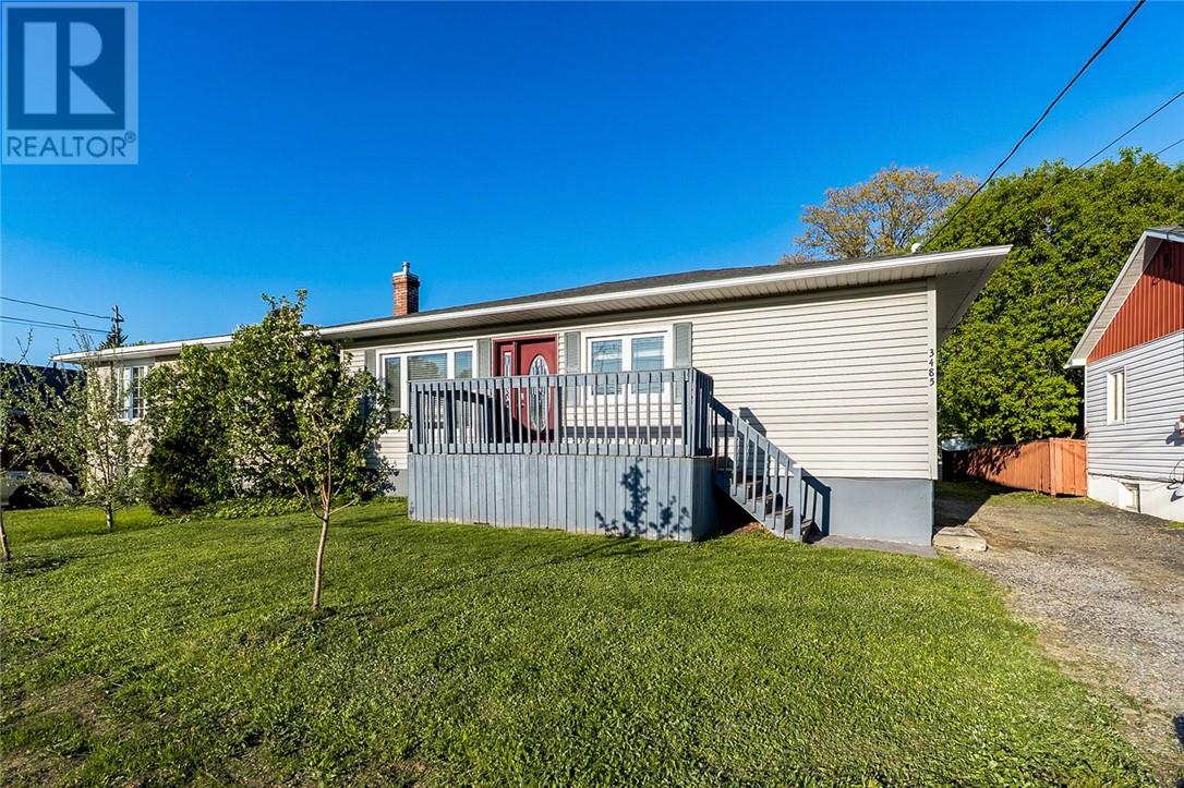 3485 Errington Avenue, Chelmsford, Ontario  P0M 1L0 - Photo 2 - 2122527