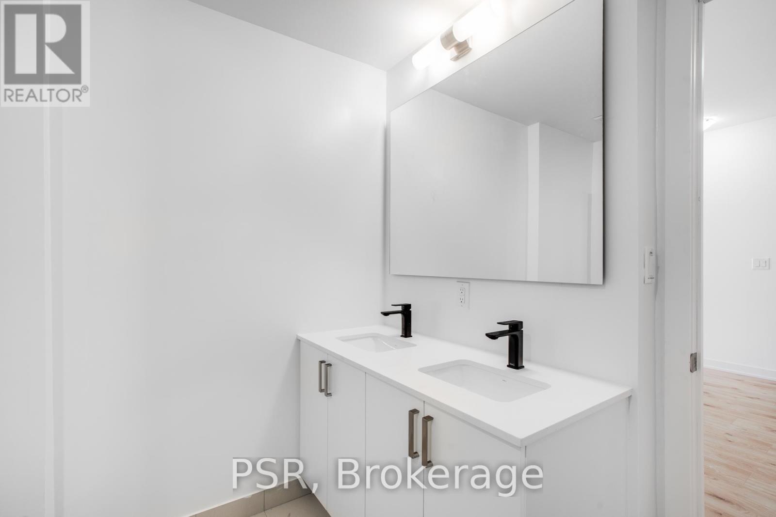 Th105 - 2799 Kingston Road, Toronto, Ontario  M1M 1N1 - Photo 31 - E12183952