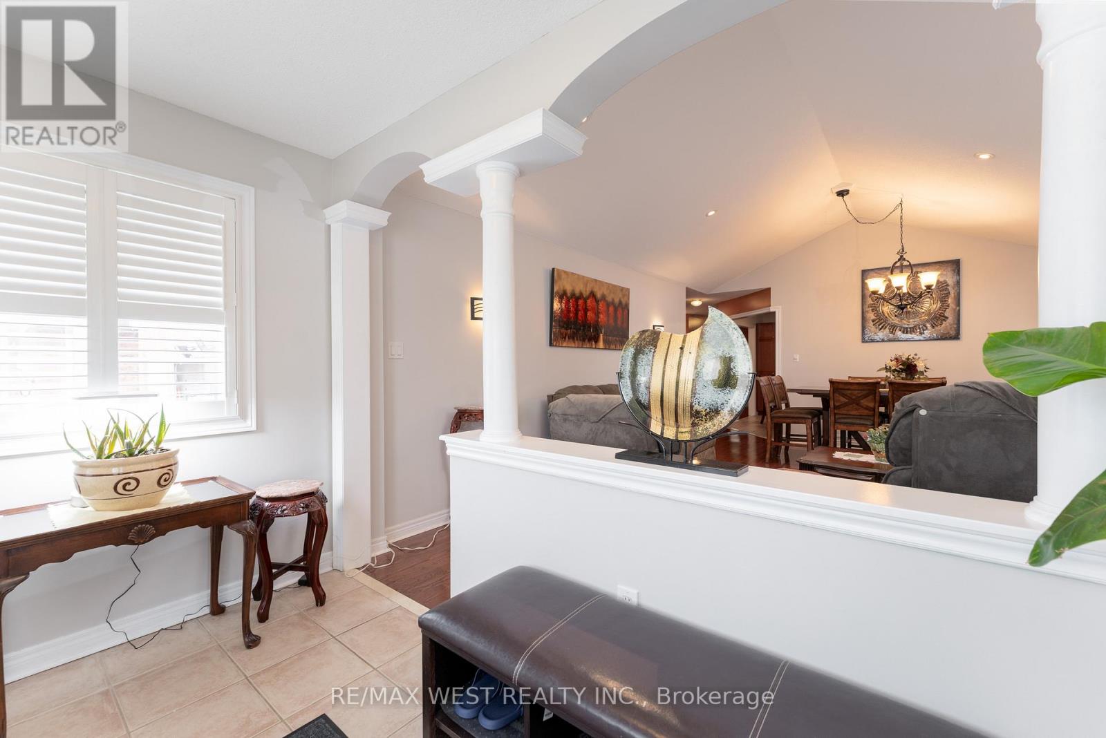 38 Napiermews Drive, Ajax, Ontario  L1T 0C9 - Photo 6 - E12183987