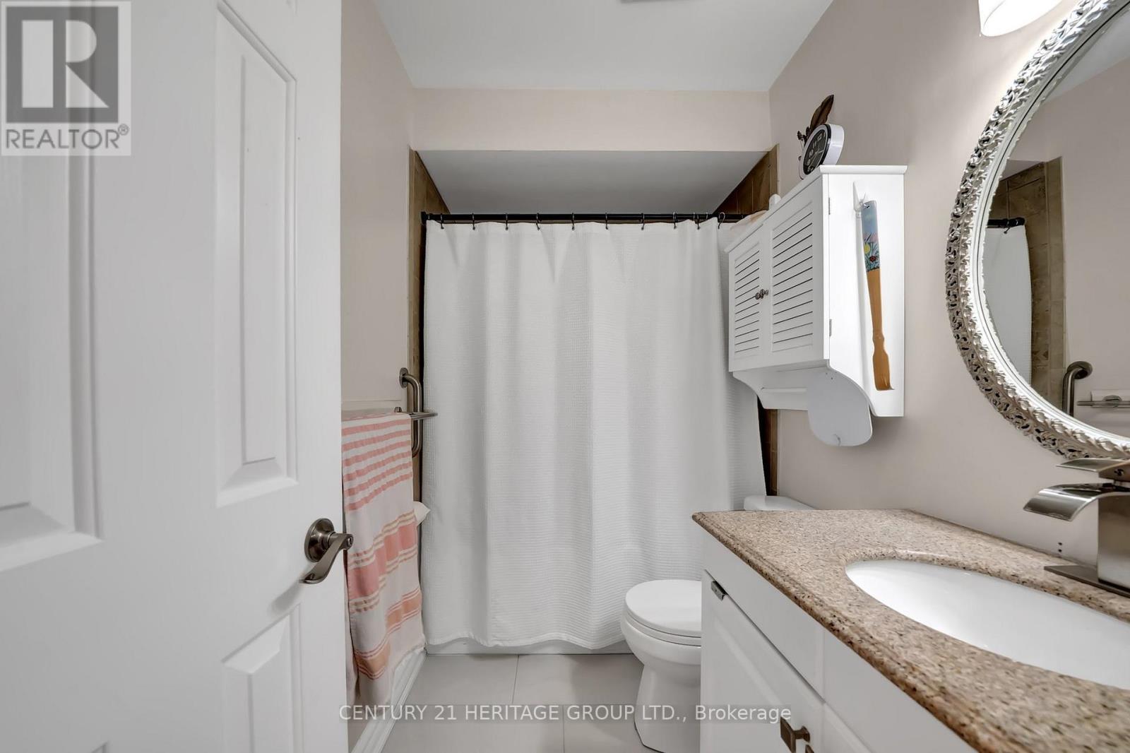 20 Orchard Park Drive, Clarington, Ontario  L1C 4E2 - Photo 9 - E12184047