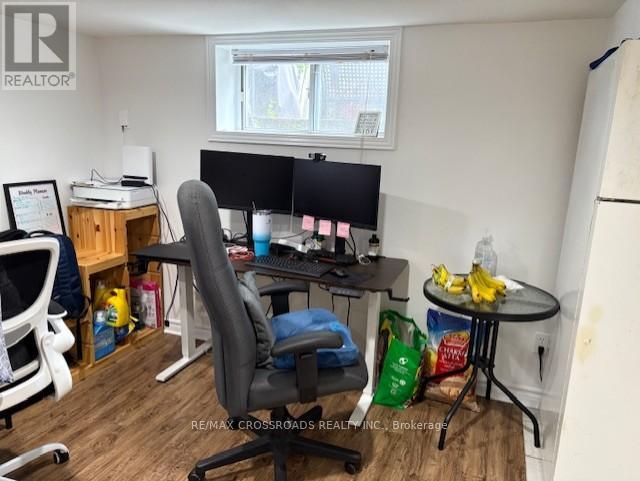 Bsmt - 307 Glebemount ( Bsmt ) Avenue, Toronto (East York), Ontario  M4C 3V4 - Photo 7 - E12184075