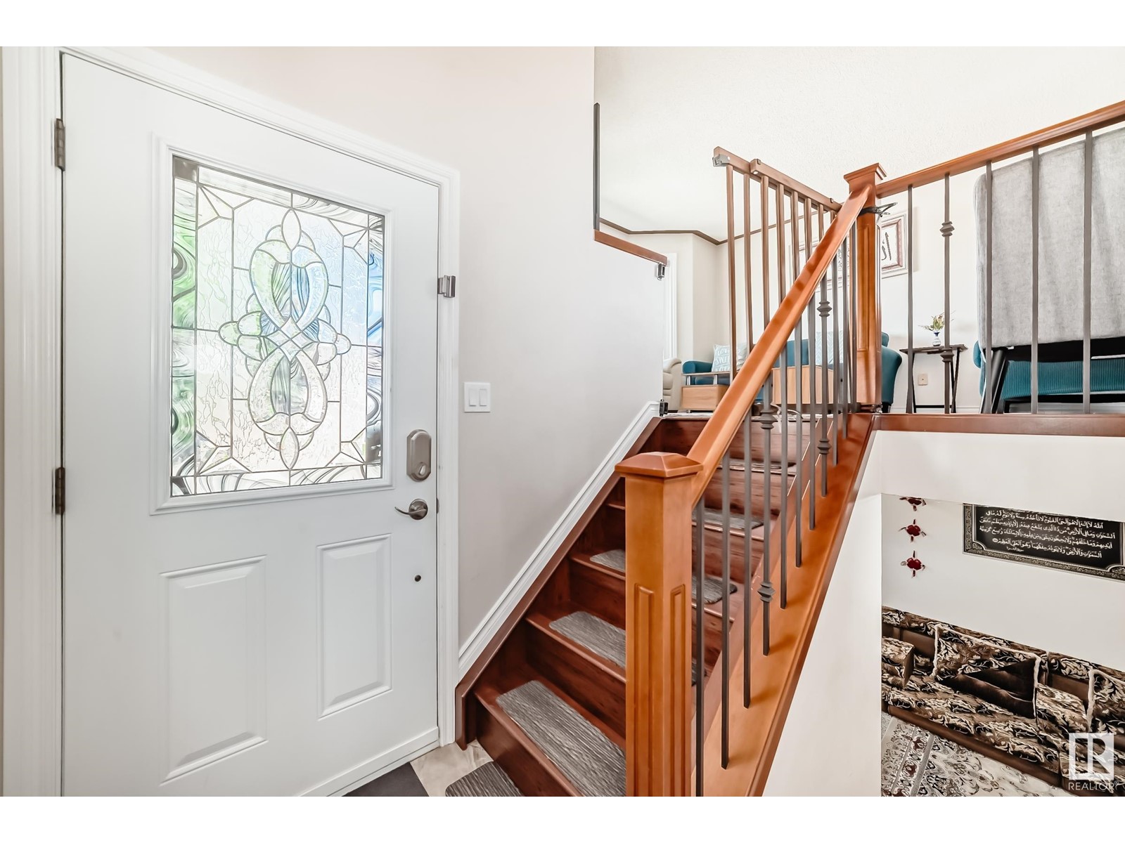 Property at 542 RIVER Pt NW image 4