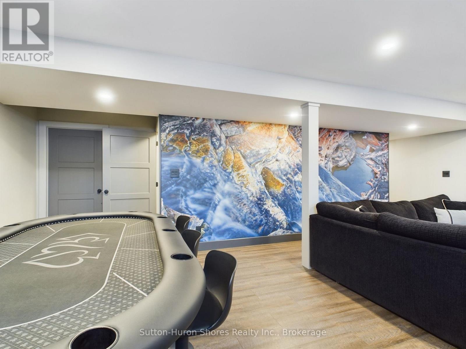 17 Westlinks Drive, Saugeen Shores, Ontario  N0H 2C3 - Photo 33 - X12180912