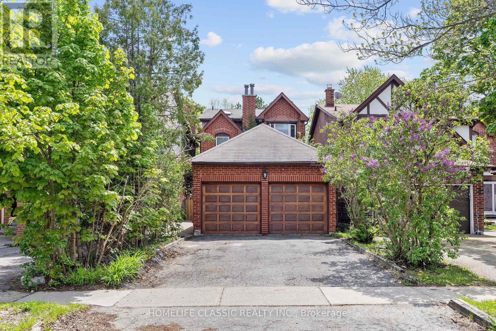 93 NORTH MEADOW CRESCENT, Vaughan, Ontario