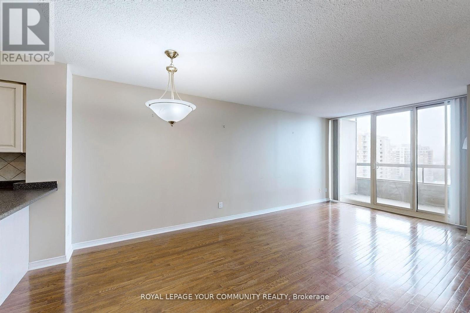 1003 - 9 Northern Heights Drive, Richmond Hill, Ontario  L4B 4H5 - Photo 8 - N12183912