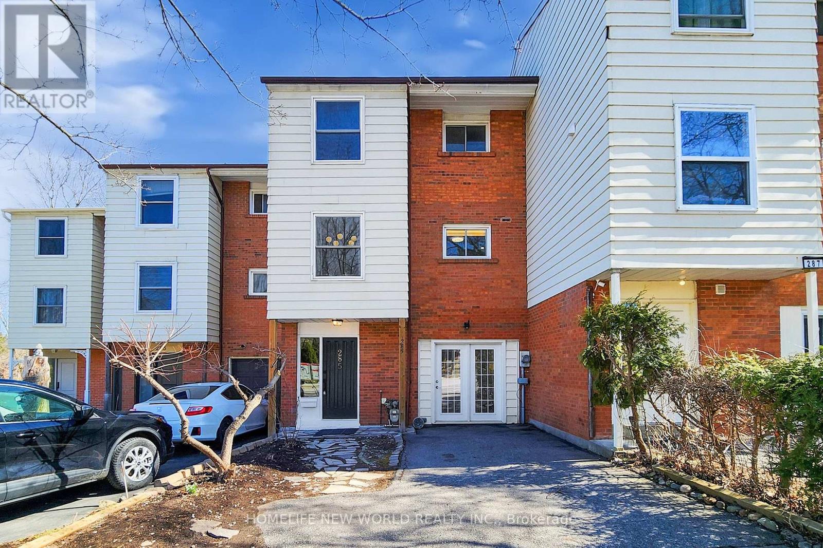 285 LORNE AVENUE, Newmarket, Ontario