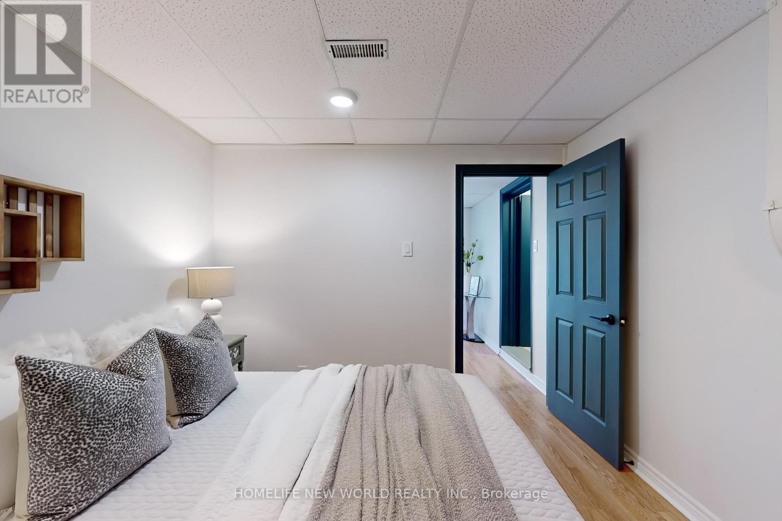 285 Lorne Avenue, Newmarket, Ontario  L3Y 4K6 - Photo 37 - N12183924