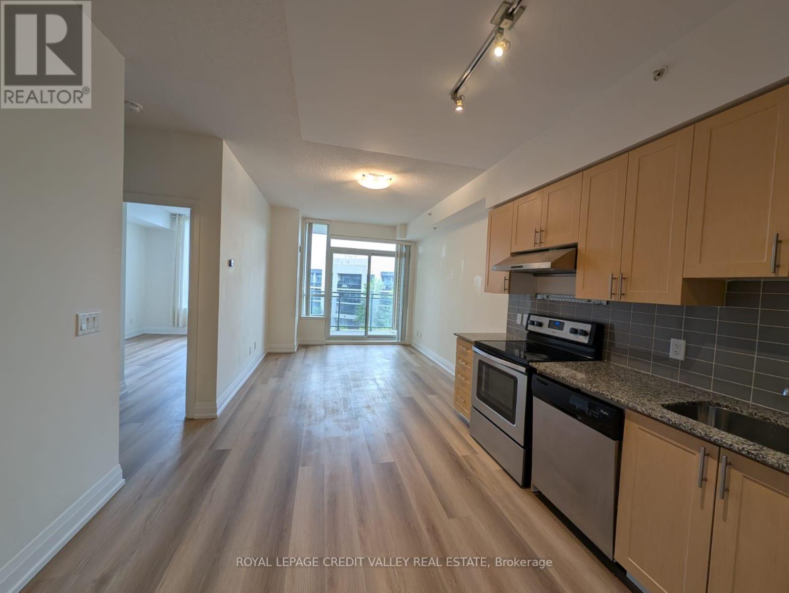 409 - 75 North Park Road, Vaughan, Ontario  L4J 0H8 - Photo 9 - N12184029