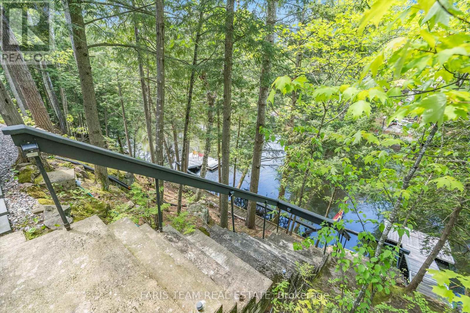 7672 Birch Drive, Ramara, Ontario  L0K 2B0 - Photo 34 - S12183895