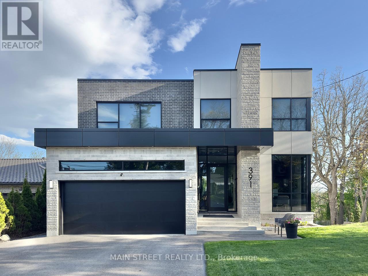 391 Codrington Street, Barrie, Ontario  L4M 1S9 - Photo 1 - S12183965