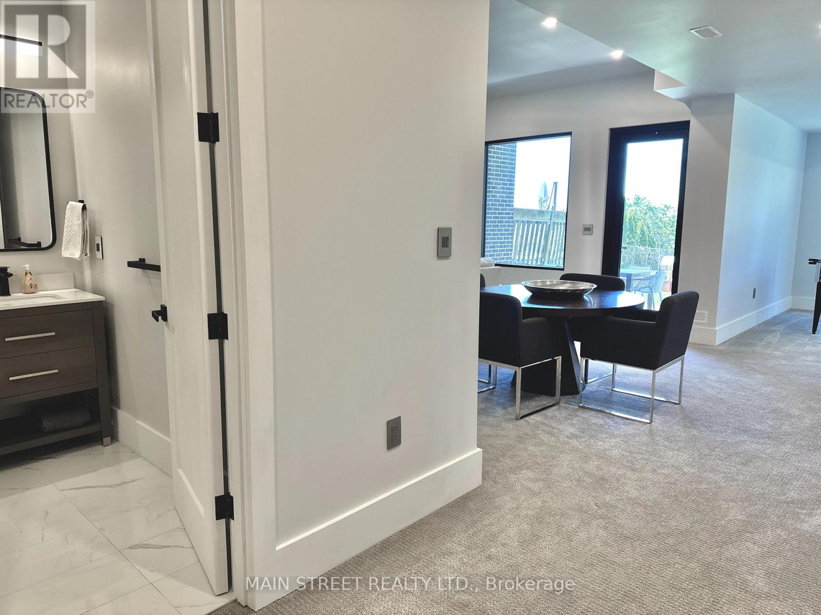 391 Codrington Street, Barrie, Ontario  L4M 1S9 - Photo 41 - S12183965