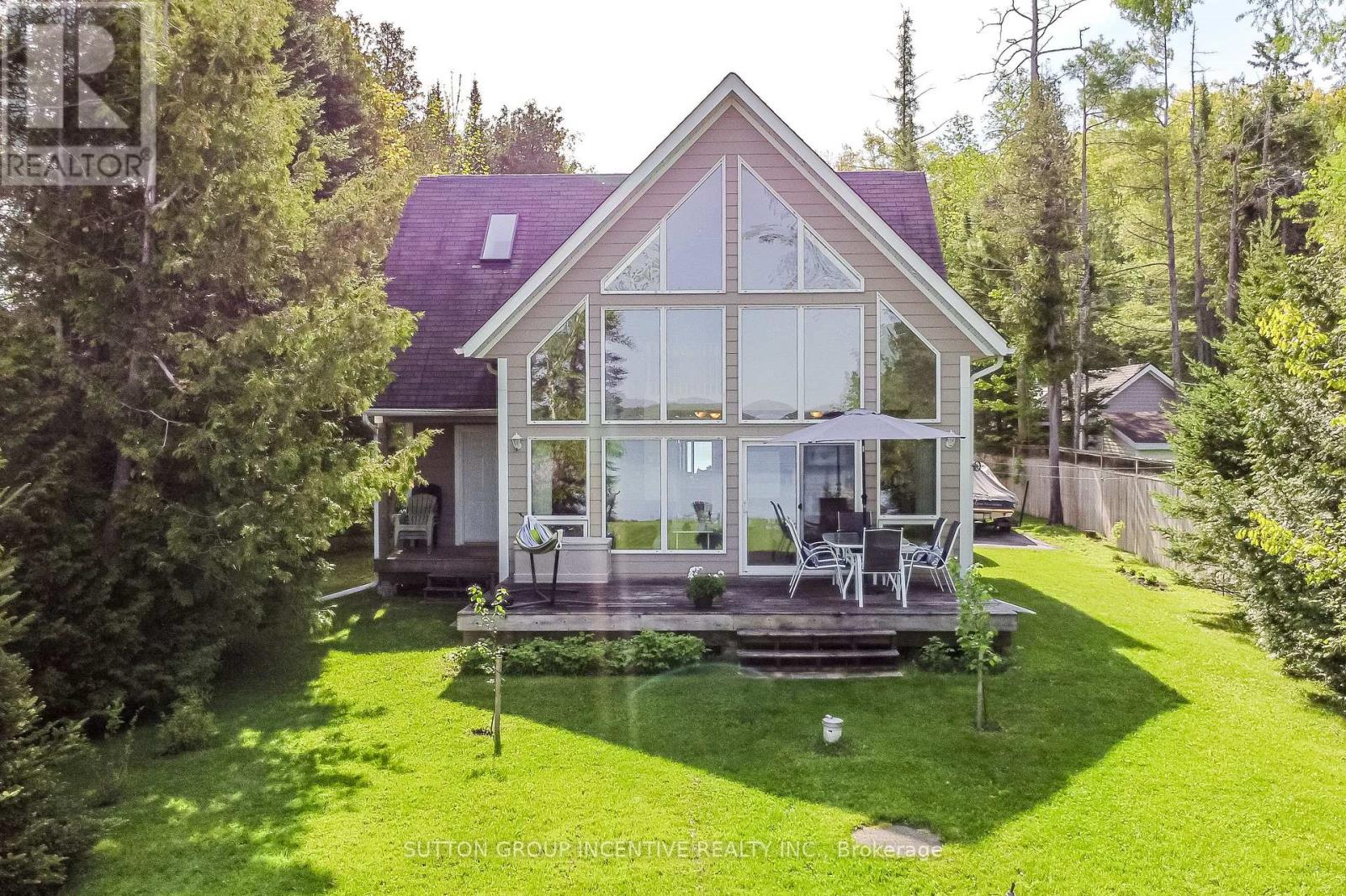 10 Buttercup Lane, Springwater, Ontario  L0L 1P0 - Photo 13 - S12184041