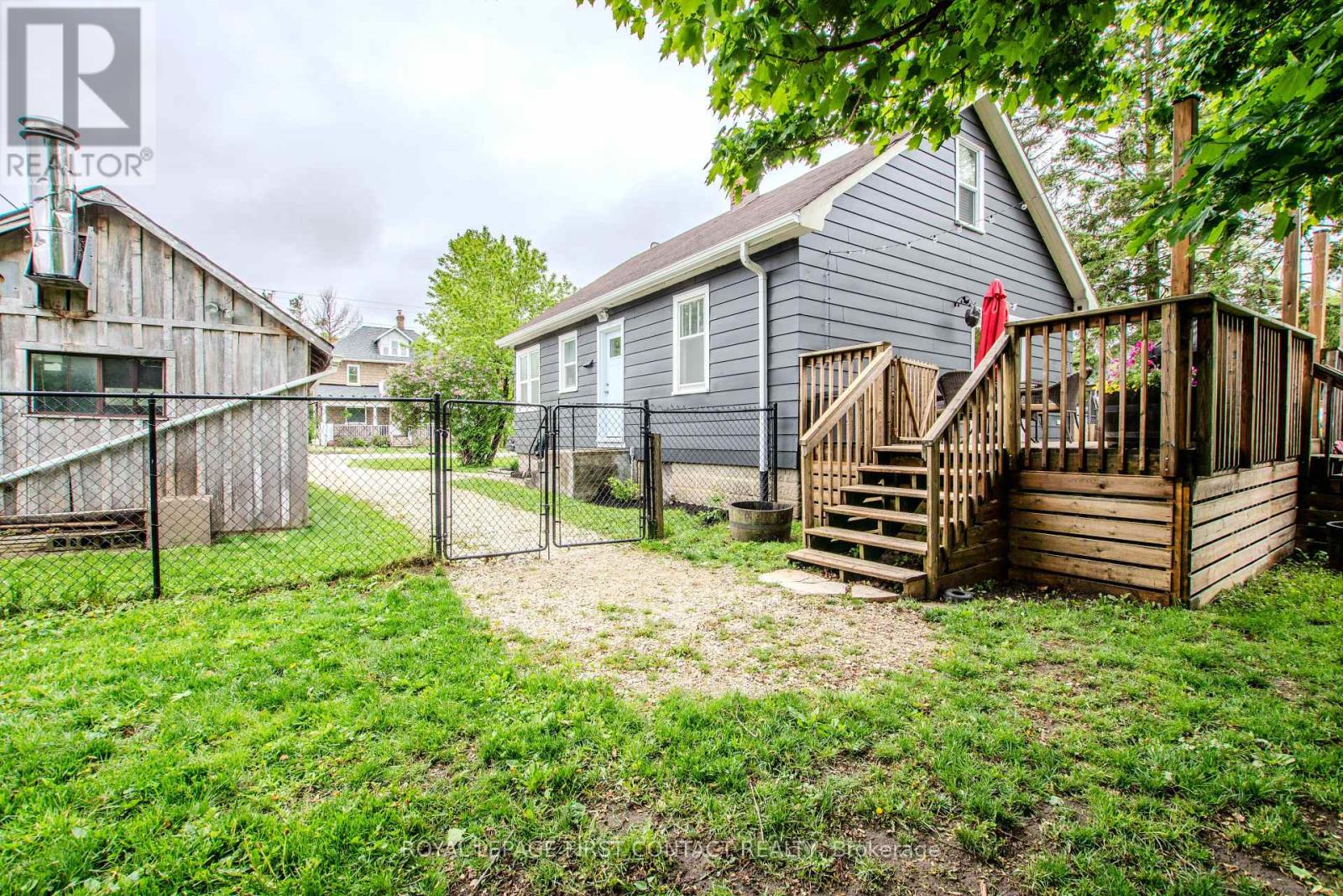 224 William Street, Clearview, Ontario  L0M 1S0 - Photo 9 - S12184057