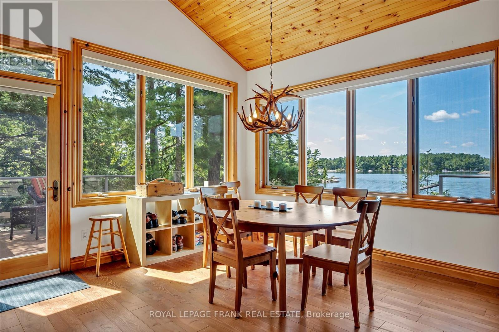 484 Juniper Island, Douro-Dummer, Ontario  K0L 2C0 - Photo 15 - X12184091