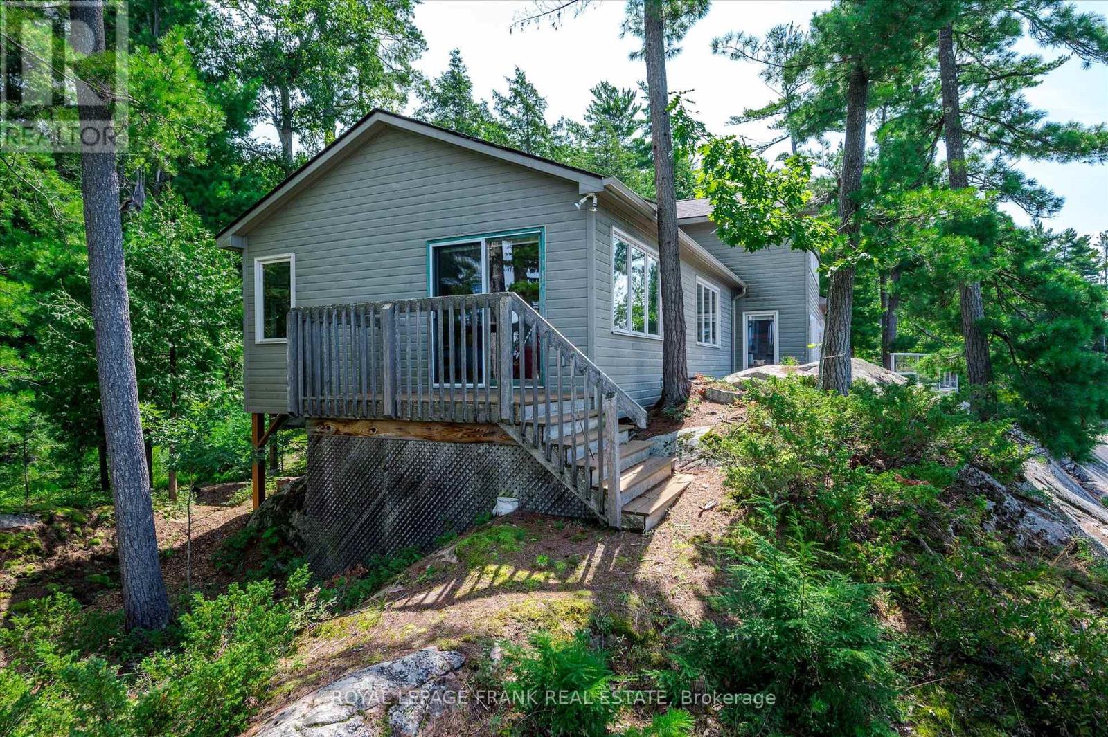 484 Juniper Island, Douro-Dummer, Ontario K0L 2C0 - Photo 29 - X12184091