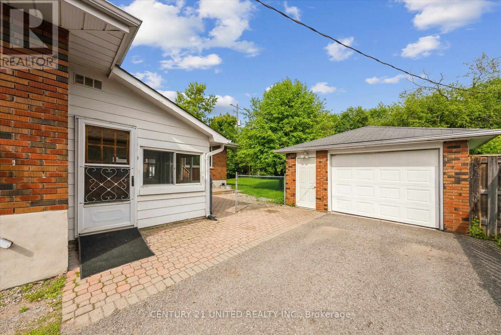 1294 Victory Drive, Peterborough Central, Ontario  K9J 4T7 - Photo 50 - X12184144