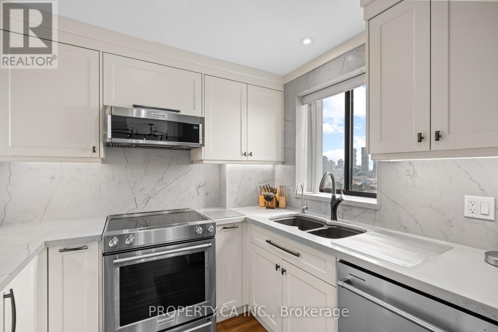 1808 - 4235 Sherwoodtowne Boulevard, Mississauga, Ontario  L4Z 1W3 - Photo 12 - W12183874