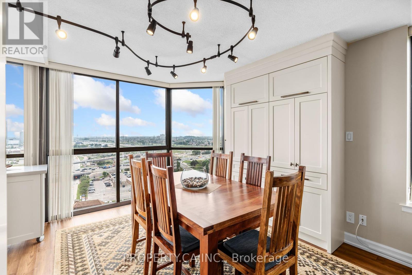 1808 - 4235 Sherwoodtowne Boulevard, Mississauga, Ontario  L4Z 1W3 - Photo 6 - W12183874