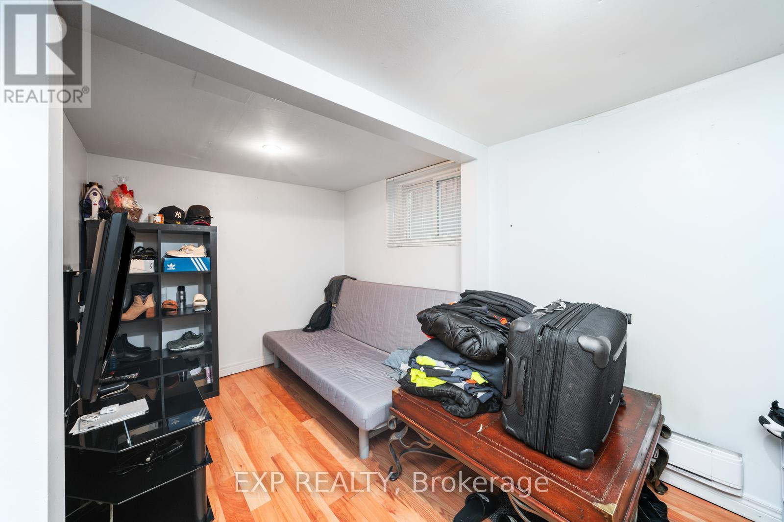 2067 Eglinton Avenue W, Toronto, Ontario  M6E 2K6 - Photo 17 - W12183941