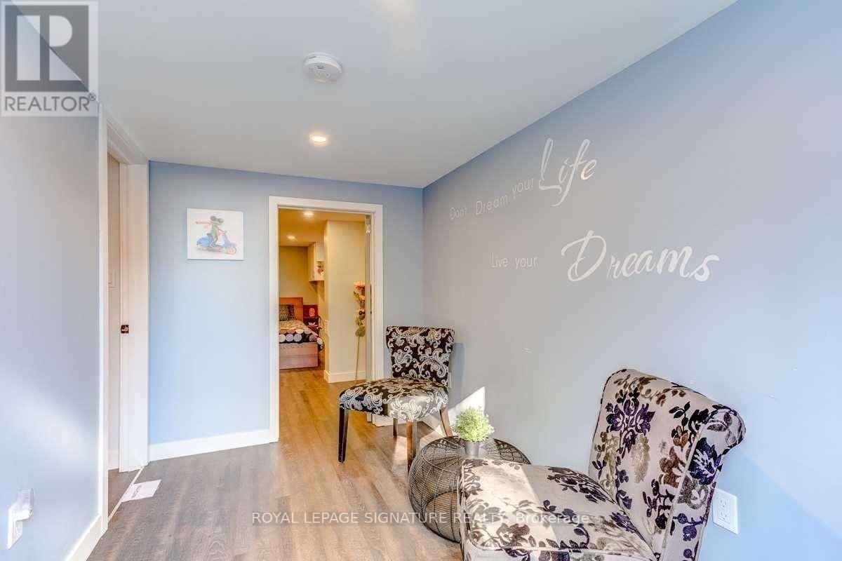 Lower - 394 Kane Avenue, Toronto, Ontario  M6M 3P4 - Photo 8 - W12184001