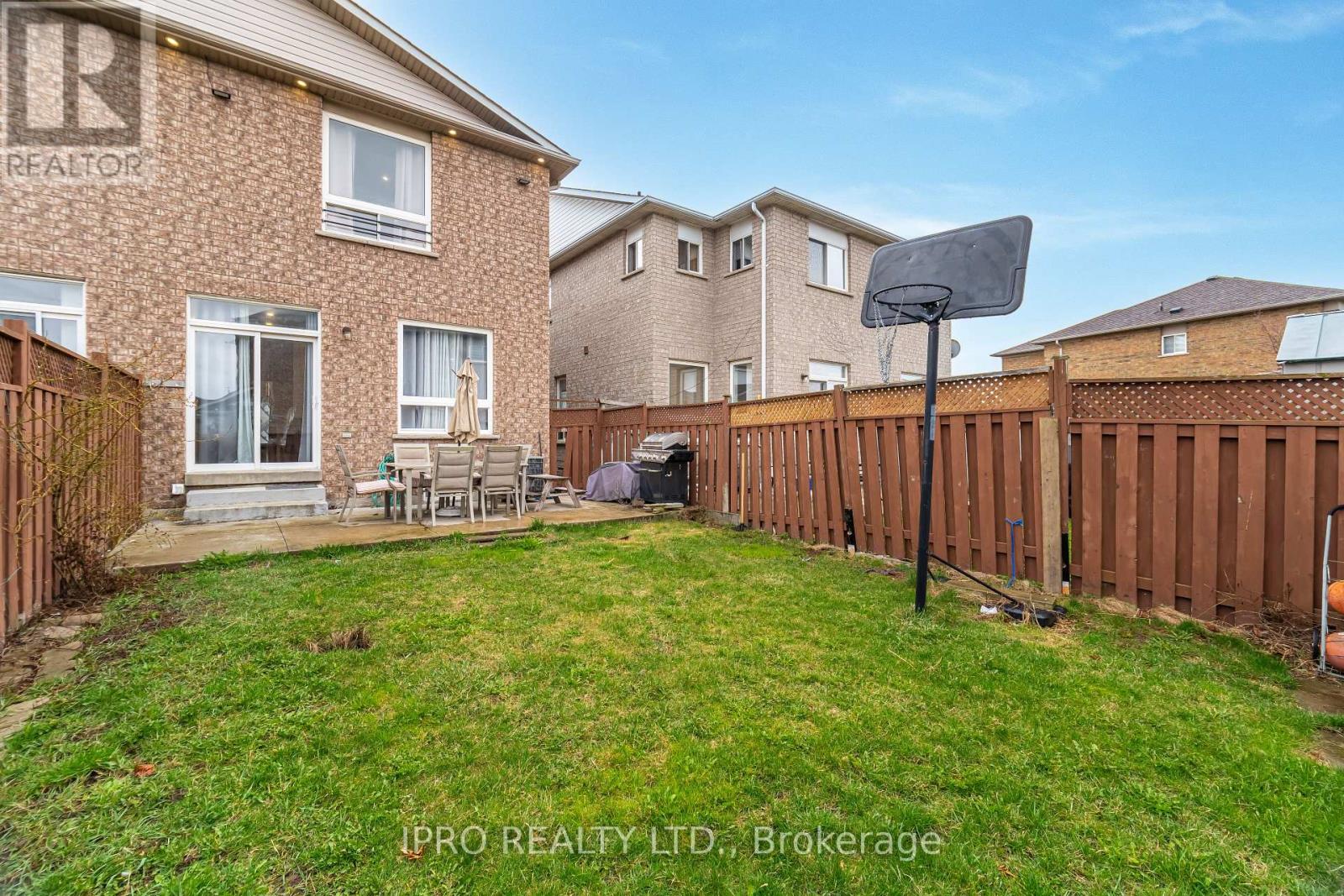 Upper - 803 Khan Crescent, Mississauga, Ontario  L5V 2R2 - Photo 37 - W12184015