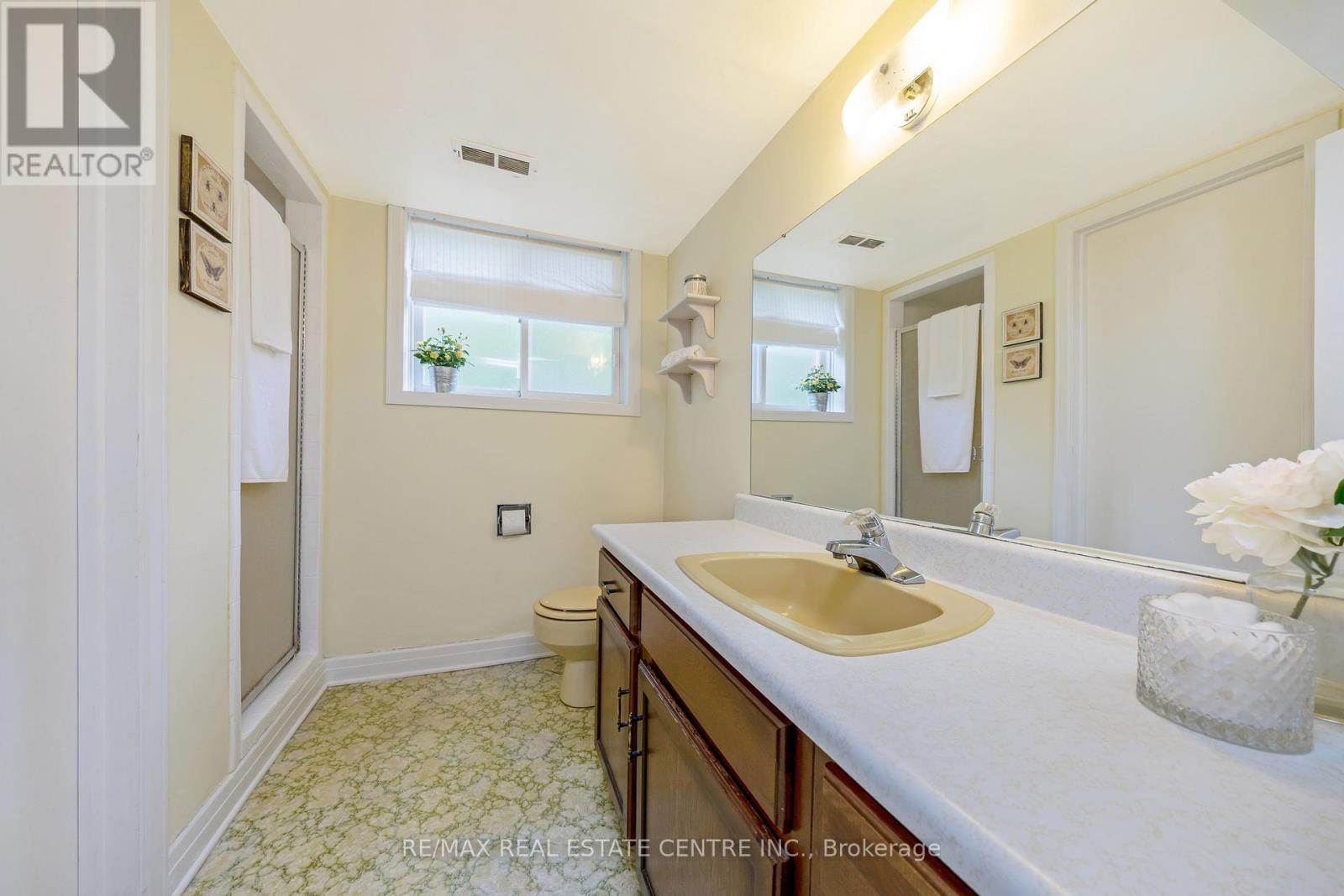 2157 8 Side Road, Burlington, Ontario  L7P 0M4 - Photo 24 - W12184016