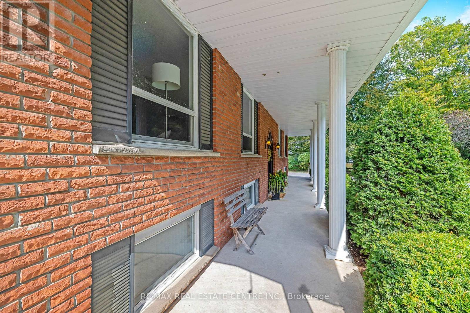 2157 8 Side Road, Burlington, Ontario  L7P 0M4 - Photo 5 - W12184016